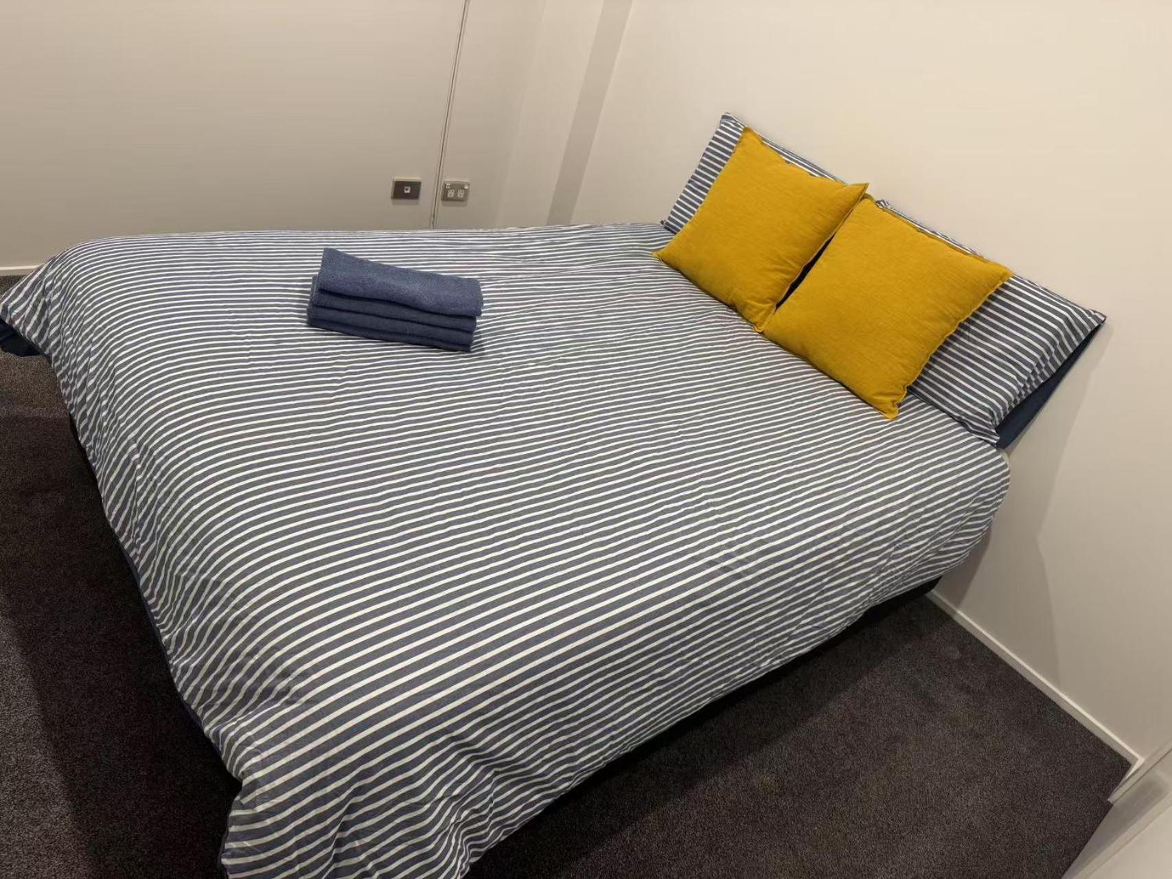 Cbd Spacious 2 Bedrooms