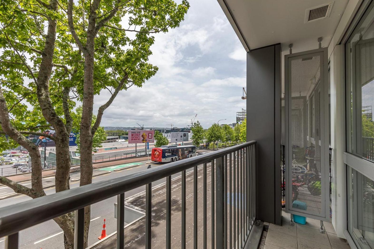 Cbd Spacious 2 Bedrooms