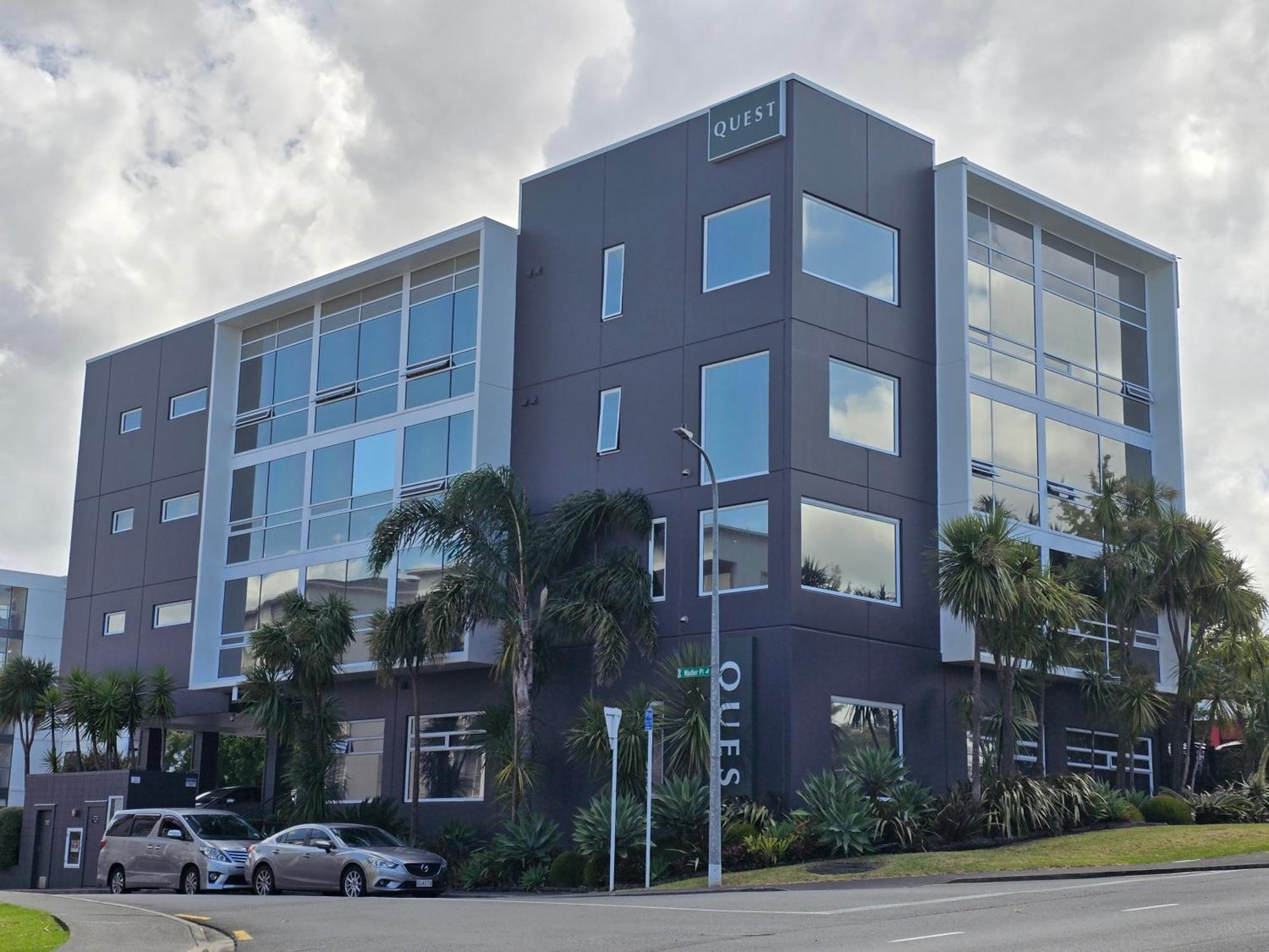Aparthotel Quest Henderson 4*