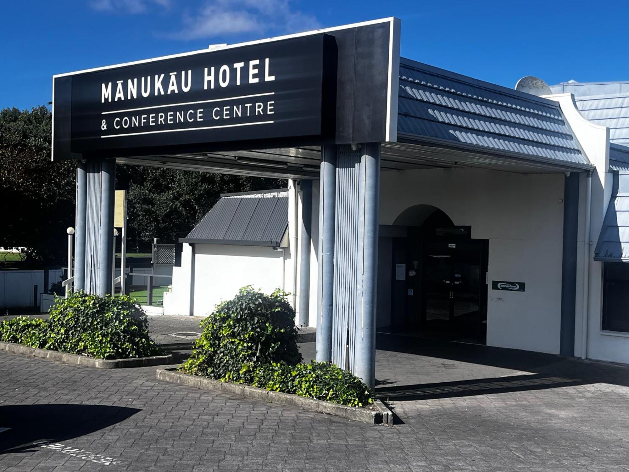 Hotel Manukau & Conference Centre 3*