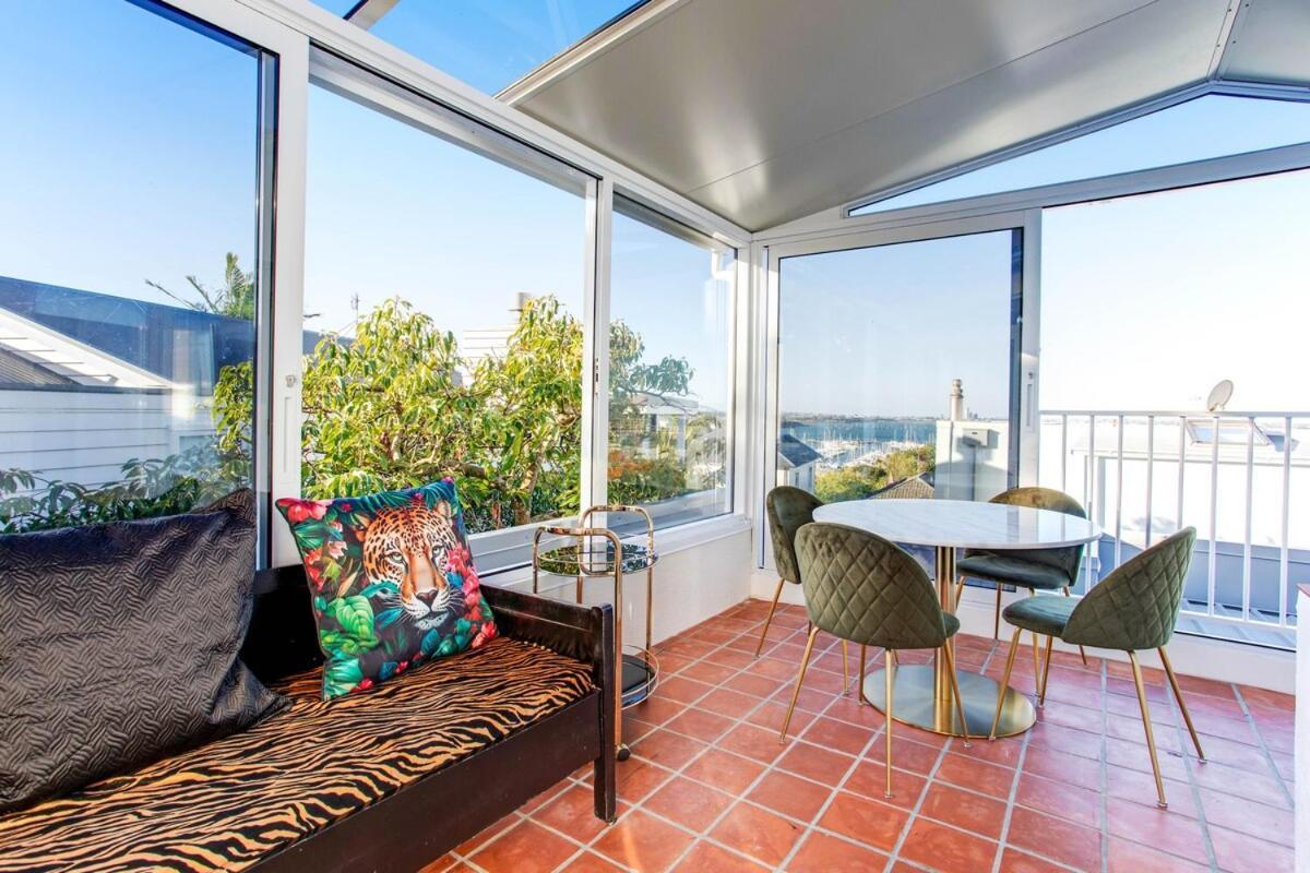 Holiday home Artist Retreat Stunning Views 2br 2ba Free Park