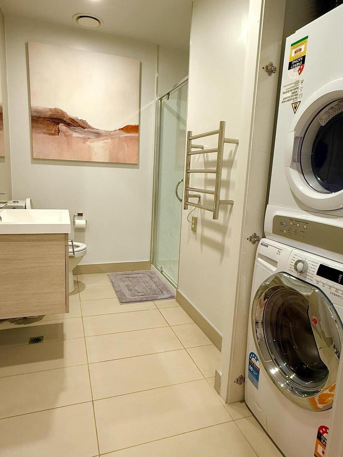 2bedrooms,skytower Next 20 M, Free Parking, Air Con *