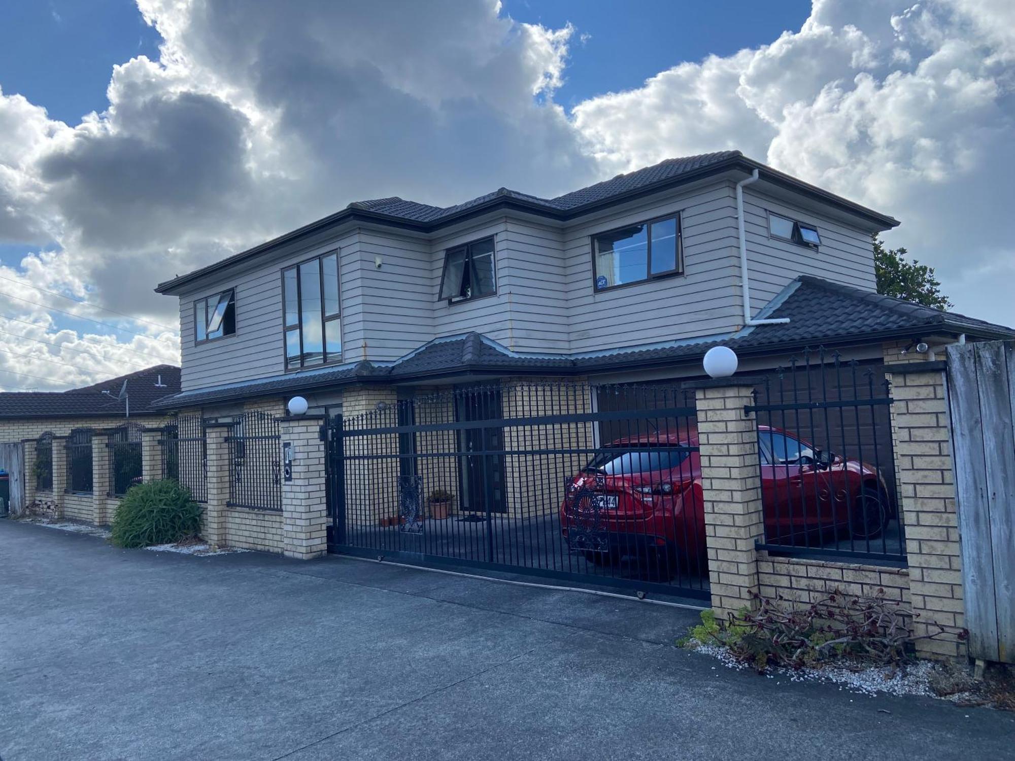 Guest house Self Contained In Hillsborough