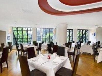 Hotel Adina Citylife 4*