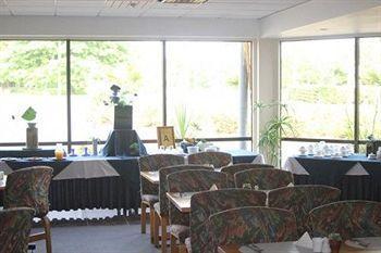 Hotel Airport Kiwi 3*