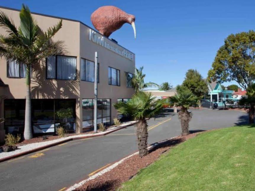 Airport Kiwi Auckland