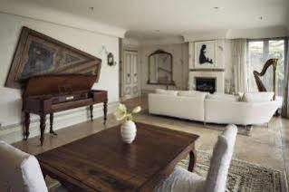 Mollies Boutique Hotel