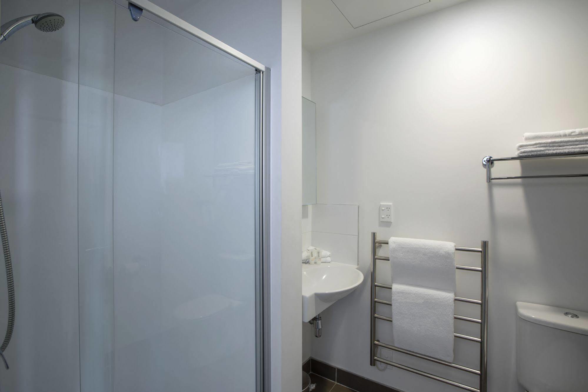 Aparthotel Quest Henderson 4*