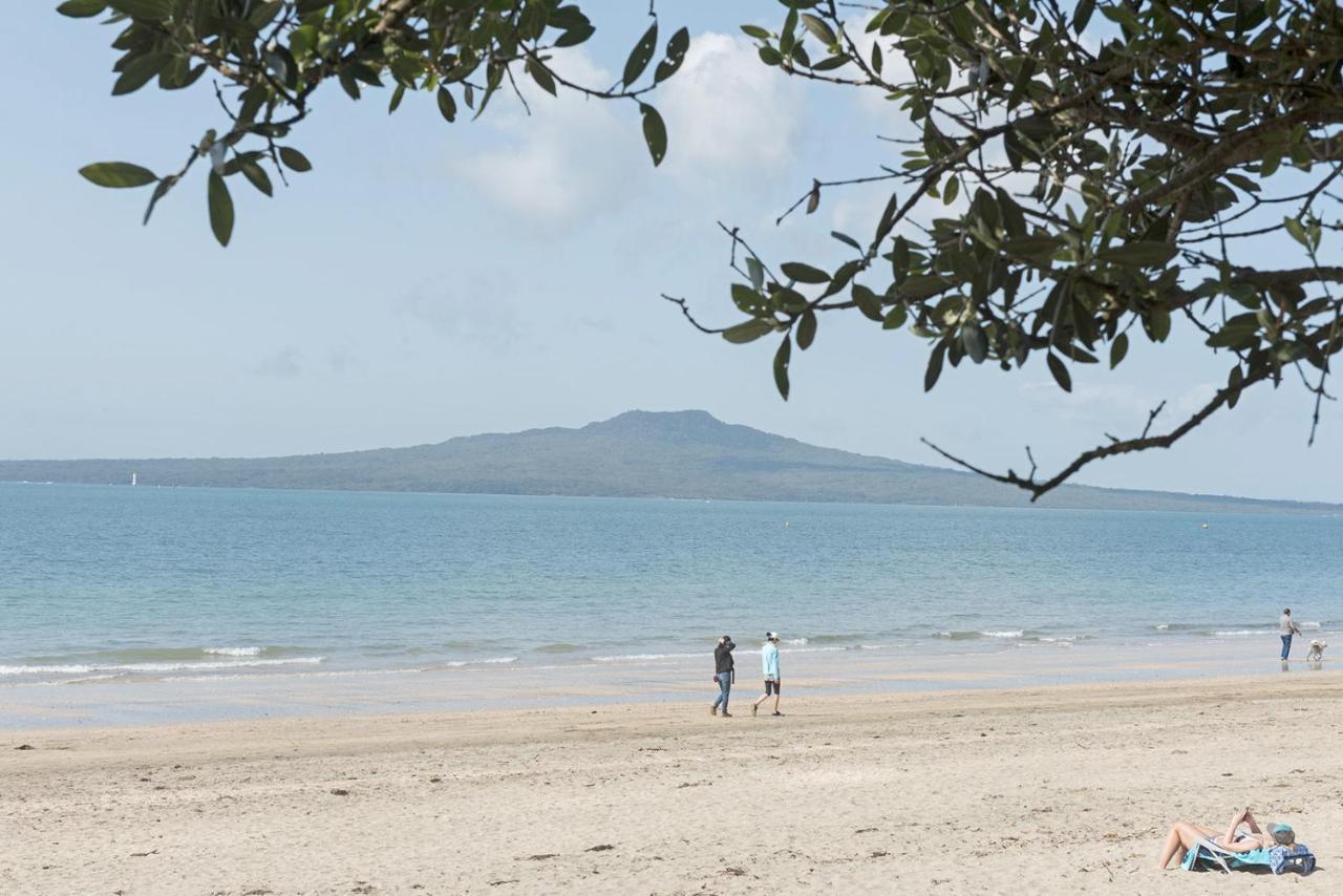 Carnmore Takapuna 4*