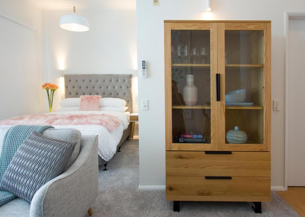 Best Nest In Viaduct, Cbd * Auckland