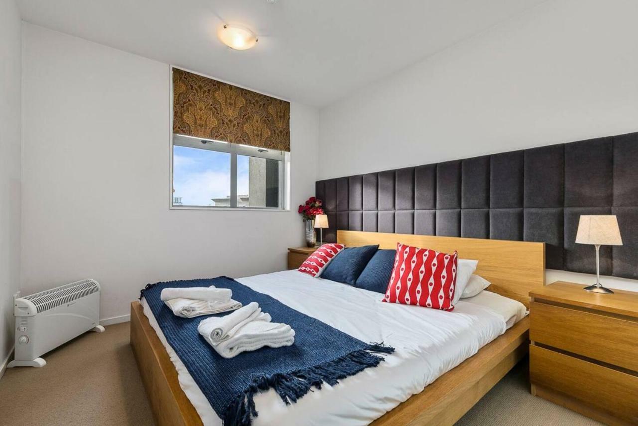 Wonderful In Quiet Cbd Neighbourhood! Apartamento