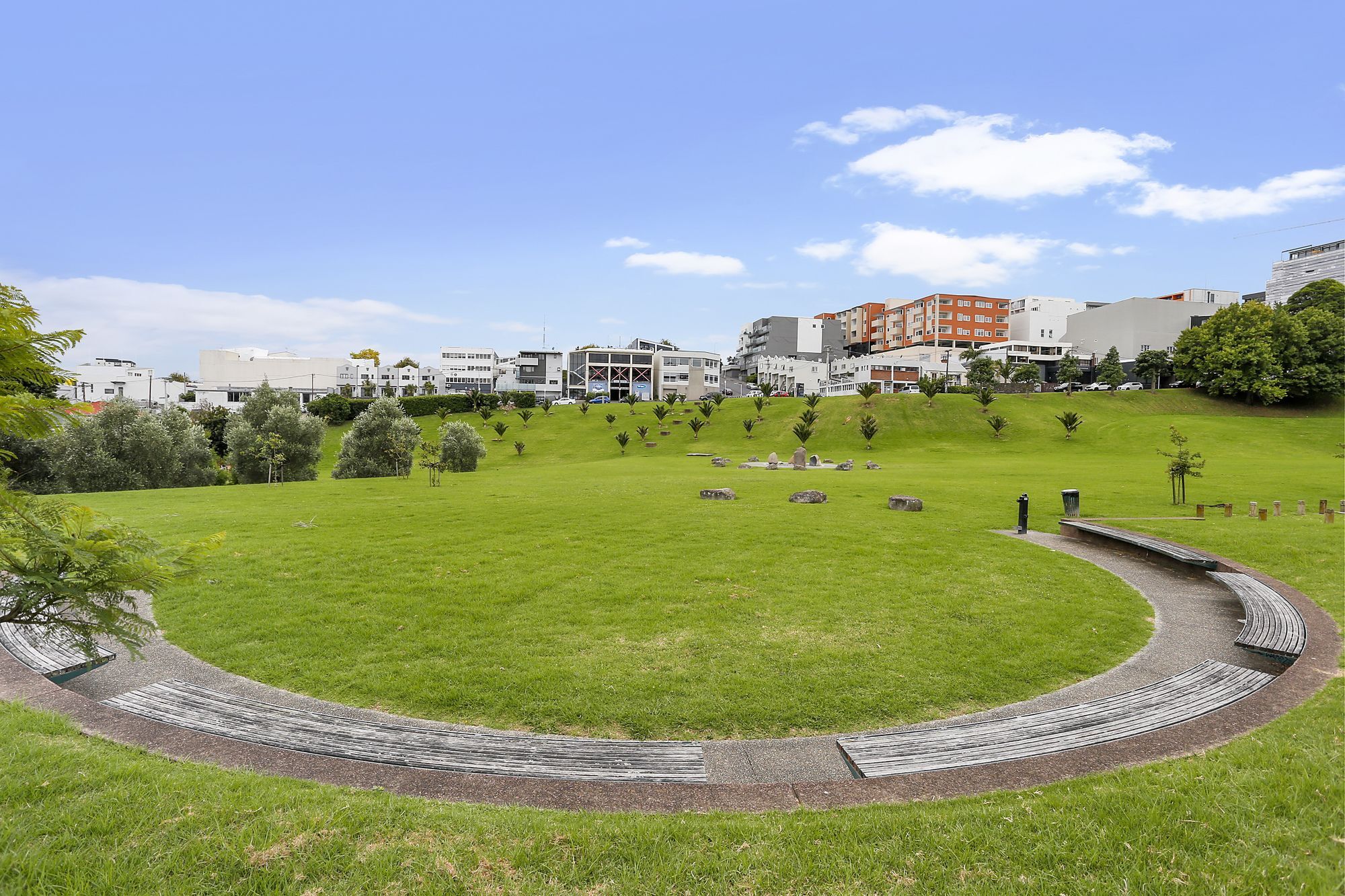 Apartment Architectural Parkside Paradise