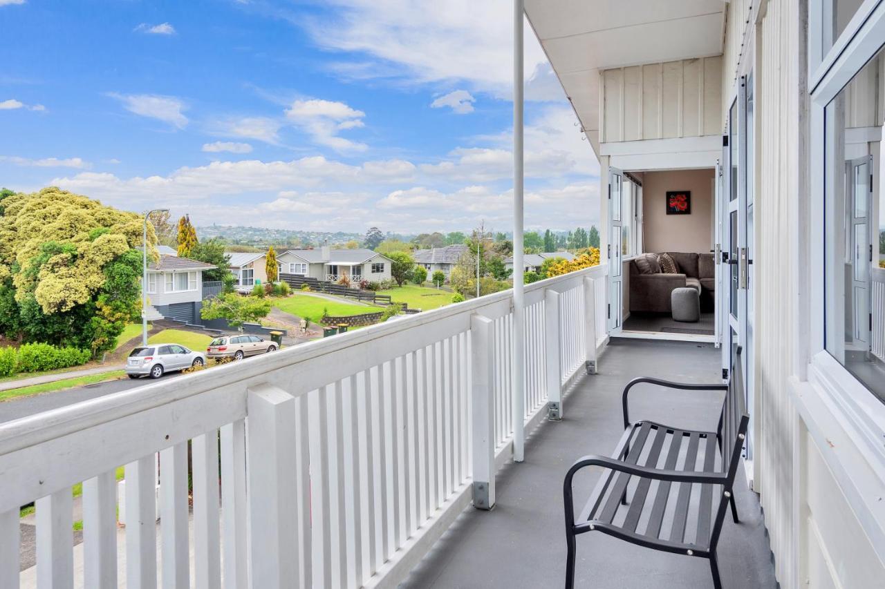 Fabulous Three Bedroom In Pakuranga *