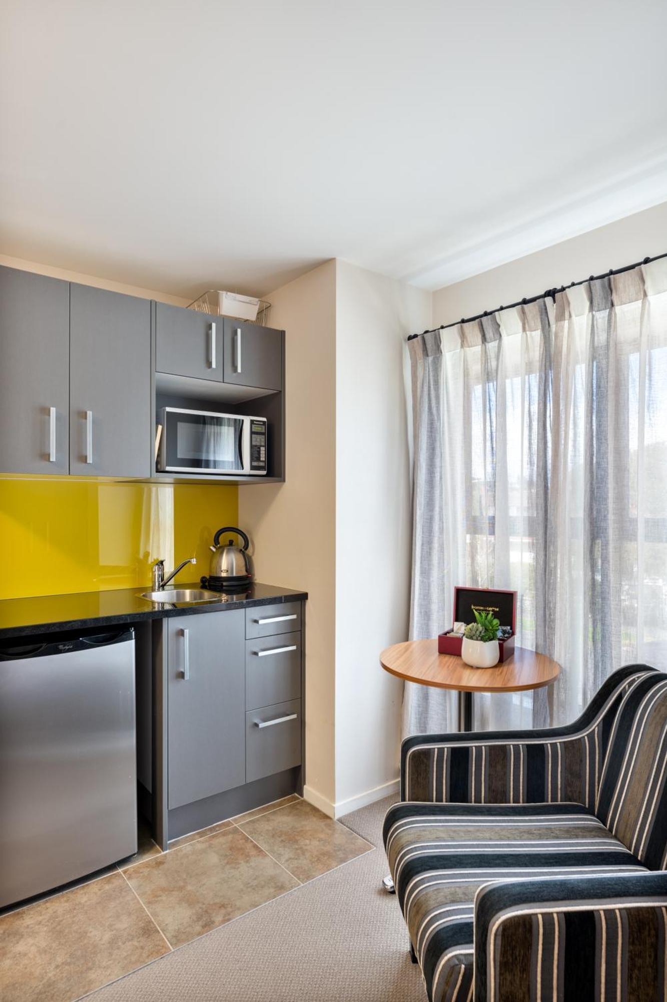 Alexander 4* Auckland