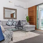 Princes Wharf - Absolute Waterfront & Great Views