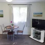 Devonia Cottage Devonport Nz Luxury Accommodation