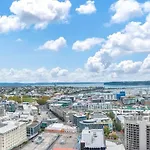 Amazing Harbour, Skytower And Rangitoto Views