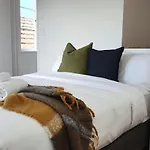Bright And Modern Oasis In Kingsland