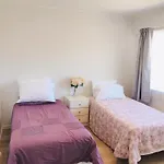 Bright Eden Park Two Bed Townhouse Private Parking
