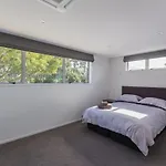 Spacious High Spec Executive Home Garage!