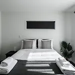Gorgeous 3 Bedroom Townhouse