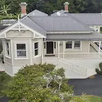 Mount Eden Villa