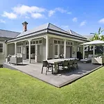 Mount Eden Villa