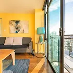 【Jht】2 Brm, Carpark, Cbd, Next To Uni, Netflix