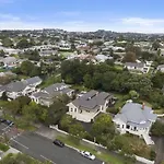 Mount Eden Villa