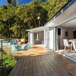 Tree-Top Luxury In The Waitakere Ranges
