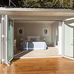 Tree-Top Luxury In The Waitakere Ranges