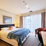 Metroview Studio In Cbd With Air-Con, Pool And Gym