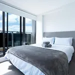 Amazing Skytower View 2 Bedroom Apartment
