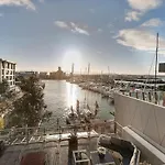 Qv Water View 2 Bedrooms Free Parking & Wifi - 749