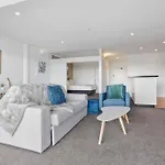 Newly Refurbished Waterfront Apartment! 3320