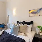 Bright Cbd Studio -Near Skytower - Wifi - Cityscape