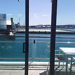 Life On Water- Princes Wharf Apartment With Fabulous Views