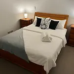 Free Wifi!! Spacious 1-Bedroom Apt, Auckland Cbd