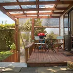 Travellers Retreat 1 Bedroom In Central Auckland