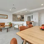 Qv Modern Upscale Apartment - 1012