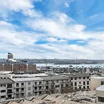 Qv Modern Upscale Apartment - 1012