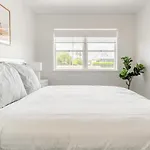Bright & Central Home