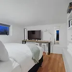 The Nifty Nook Studio With Parking And Wi-Fi
