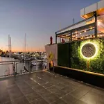 Auckland Viaduct\'S Big Balcony Breathtaking Views!