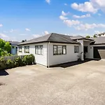 Forest View Apartment With Parking And Garden