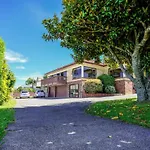 Auckland Howick Sea View House