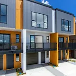Brand New 3-Bed Townhouse