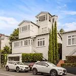 Charming 6-Bedroom Parnell Villa