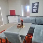 Fantastic Homestay- 2 Bedroom Unit