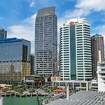 Qv Waterfront Magic